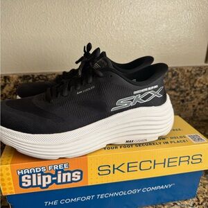 Skechers Womens Slip-ins Max Cushioning Endeavor natural rocker